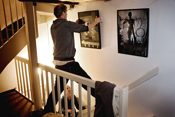 Für einen Tag verwandelt sich das Treppenhaus in eine Galerie. Künstler können sich zum Tag der offenen Tür anmelden und ihre Werke zeigen.